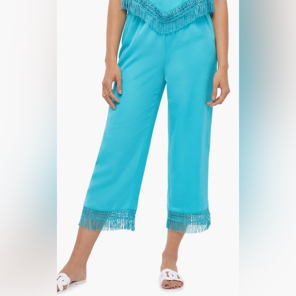 Just Fab Crochet Fringed Hem Cropped Pull On Lounge Pants in Scuba Blue Flowy